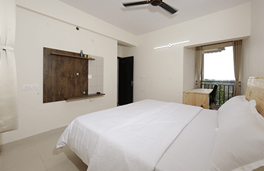 Budget-friendly luxury stays