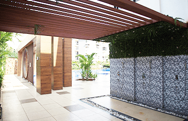 Budget-friendly luxury stays